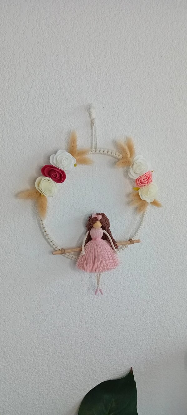 20250819_173857 Poupee en macramé